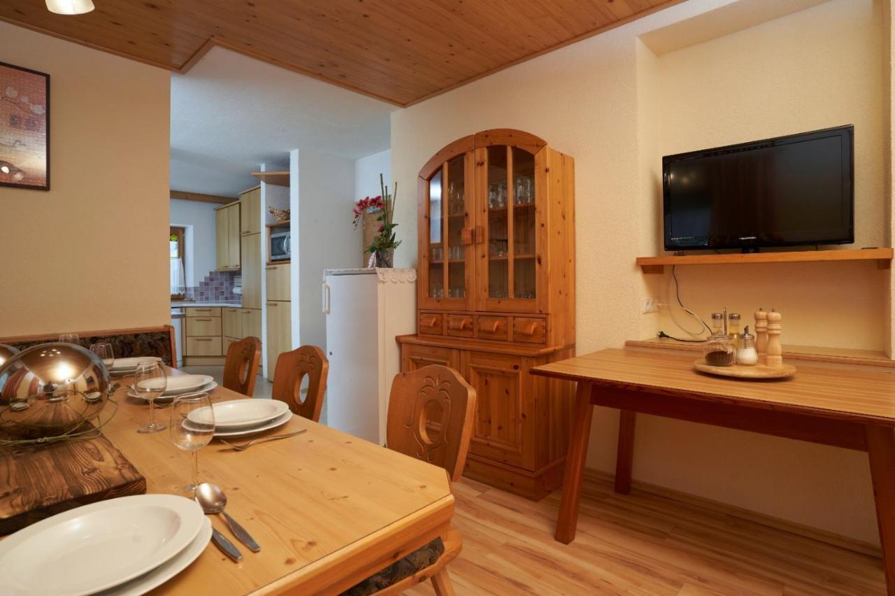 Almaar - Arno'S Hoamat Apartment Solden Bagian luar foto